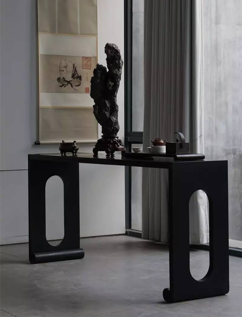 想买电脑桌，不知道去哪买，有推荐的地方吗？