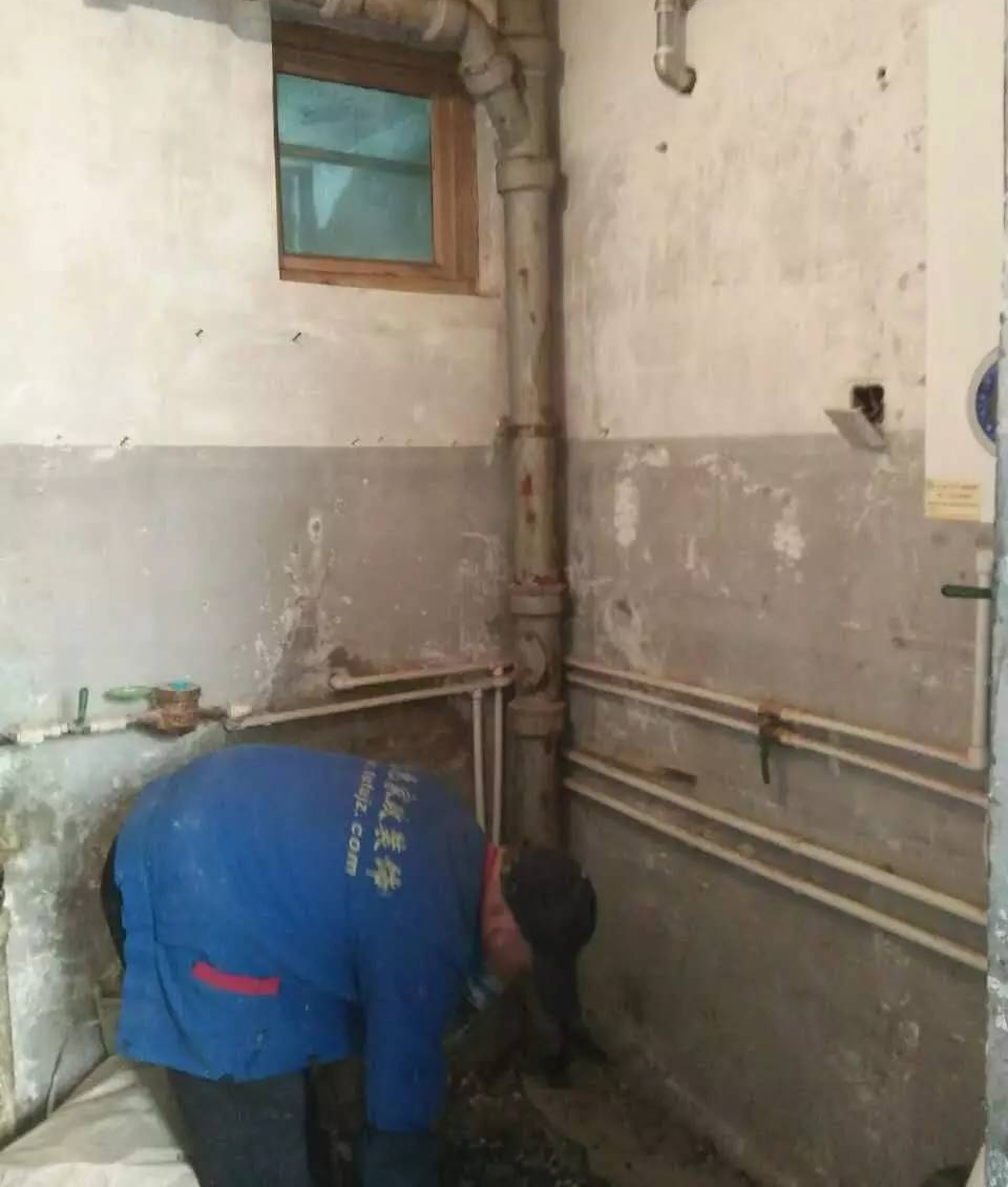 厕所管道疏通：5步快速解决堵塞烦恼